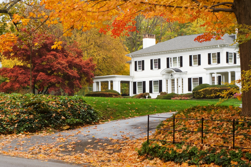 Suburban_house_autumn2